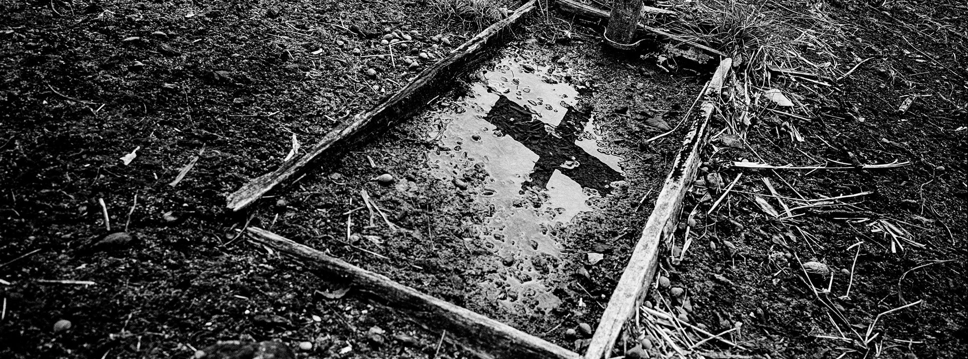 A grave in a cemetery in Florencia, capital of the southern department of Caquetá, in Colombia. Historically, Caquetá was a zone dominated by illegal armed groups who controlled drug production and trafficking. The zone had become a disputed zone between paramilitary groups and guerrillas, transforming the region into the most violent of Colombia.