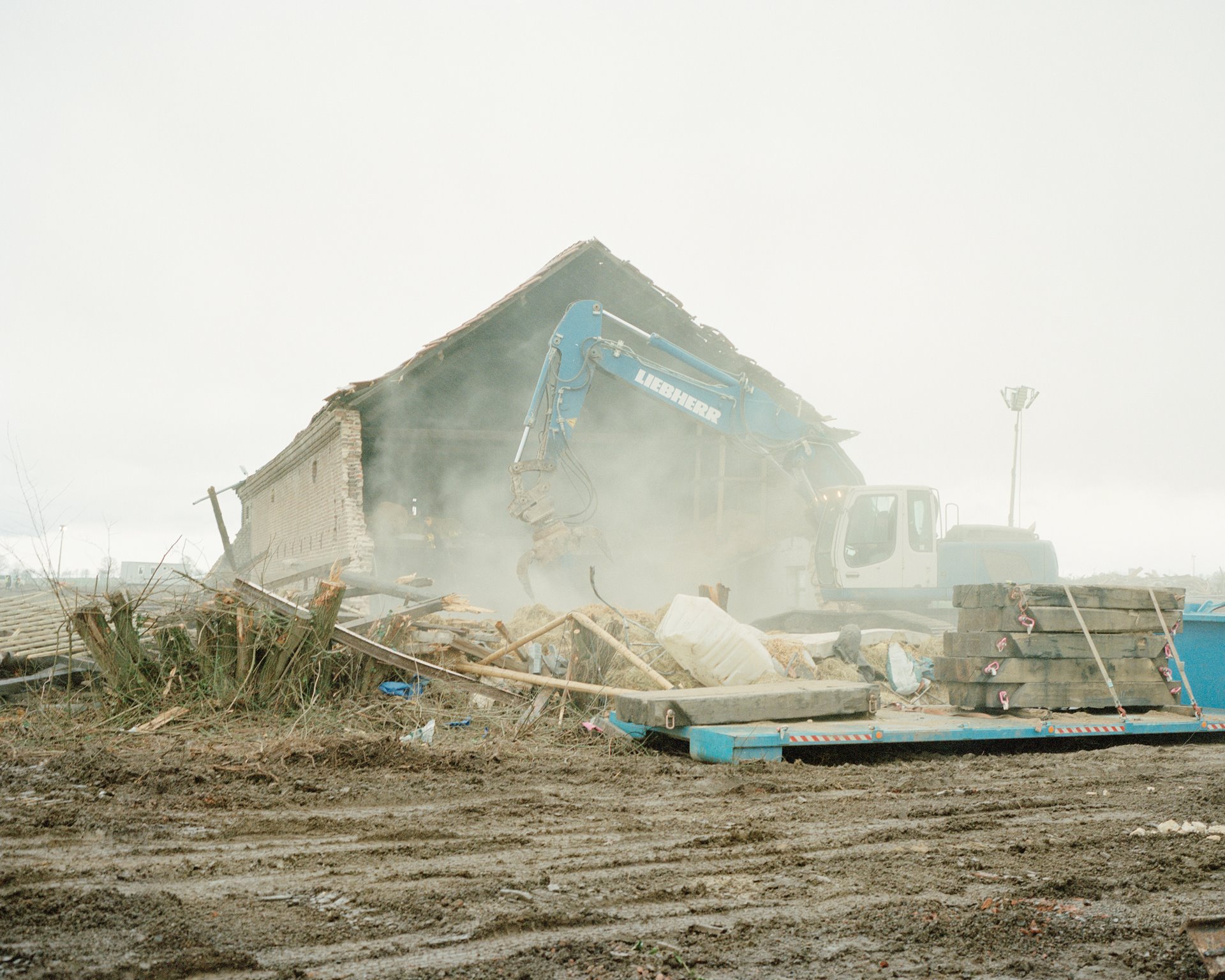 Shortly after the evacuation of the first buildings in Lützerath, Germany, energy company RWE began to destroy them in order to prevent further occupation. In just a few days, most of the village was completely demolished.<br />
&nbsp;