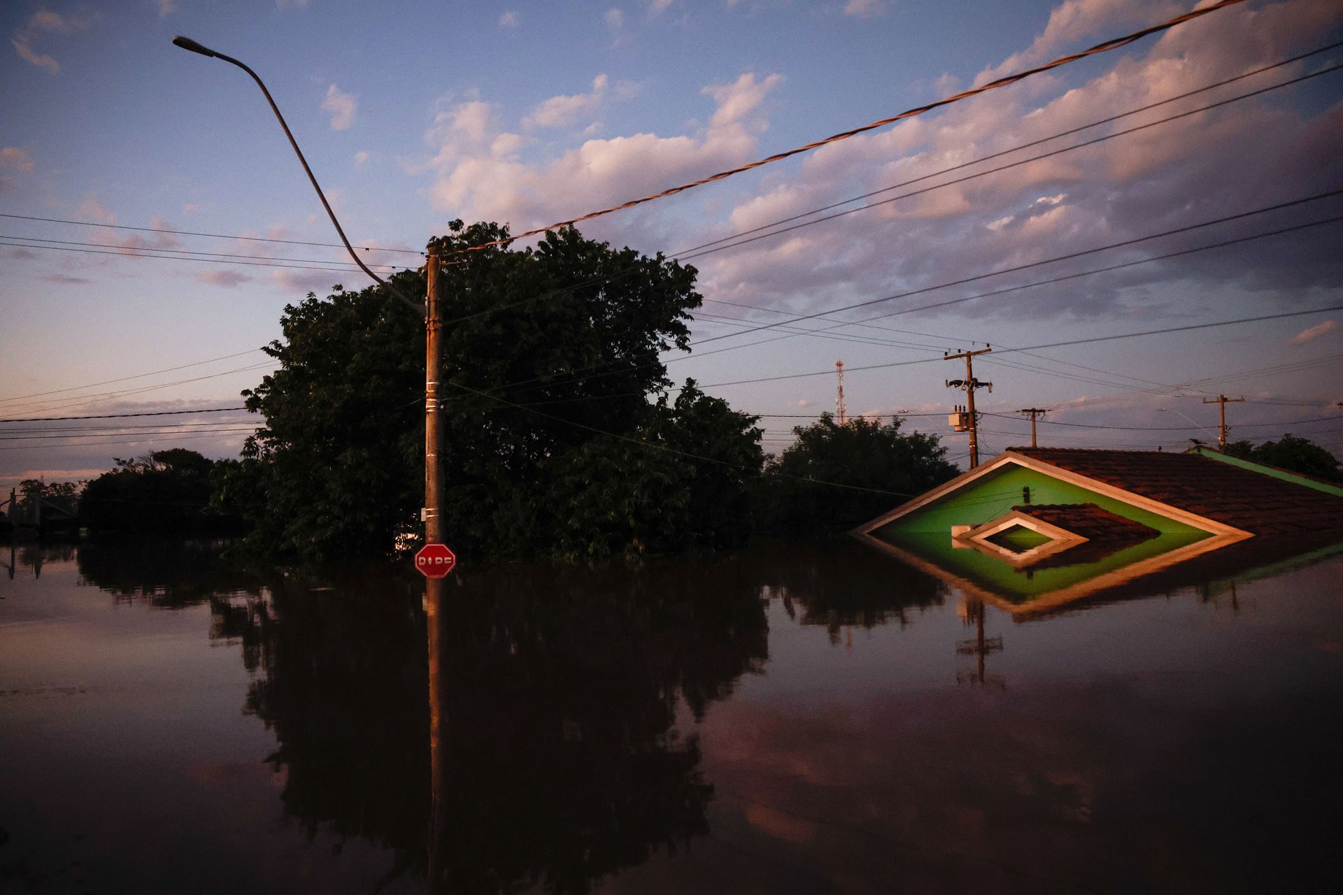 A flooded street corner in Canoas, Rio Grande do Sul, Brazil.