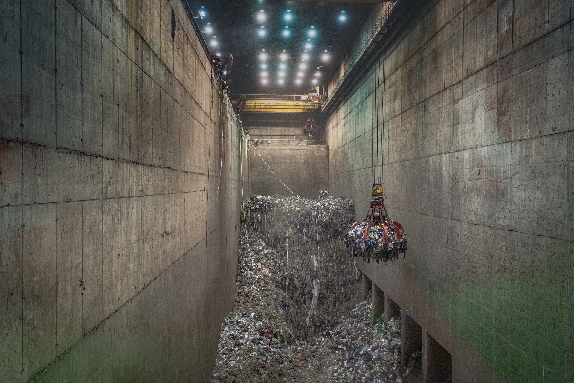 <p>The collection chamber of a waste-to-energy plant, in Turin, Italy. The plant powers the largest district-heating network in Italy, serving around 9,300 homes and more than 500,000 citizens.</p>
