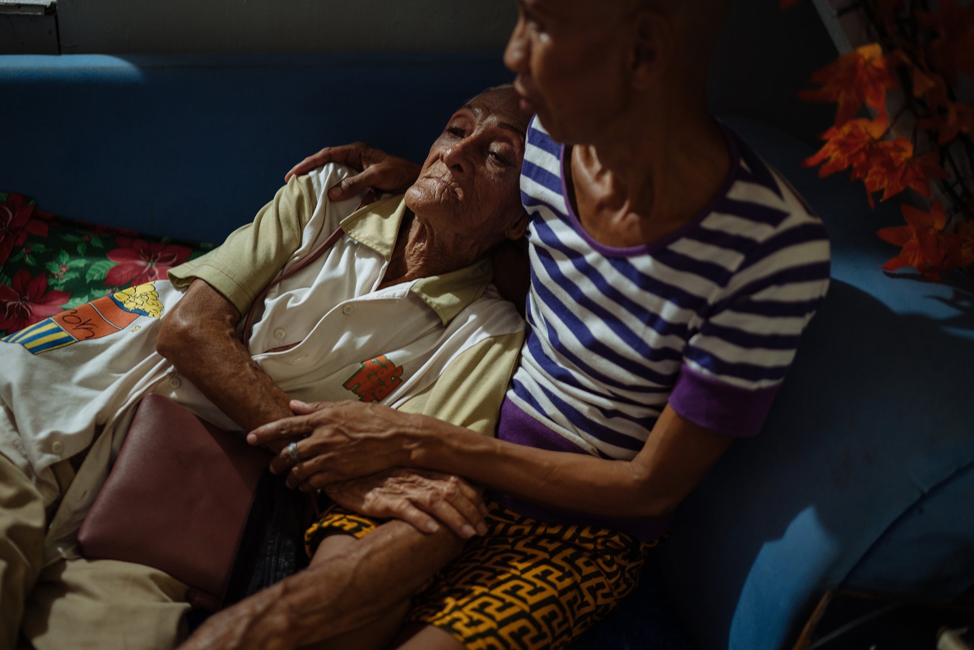 Al Enriquez (86) rests at home, the Golden Gays&rsquo; house in Manila, the Philippines.