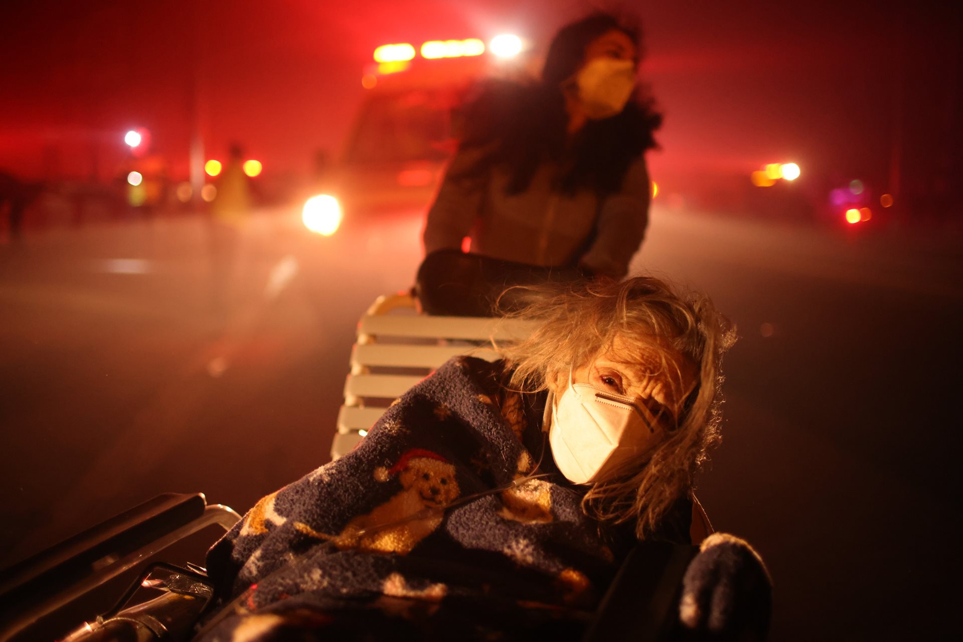 <p>A senior center resident evacuates as the Eaton Fire approaches. Wildfires release massive amounts of toxic particles and carbon monoxide, causing severe respiratory issues that linger for weeks. Altadena, California, United States</p>
<br />
&nbsp;