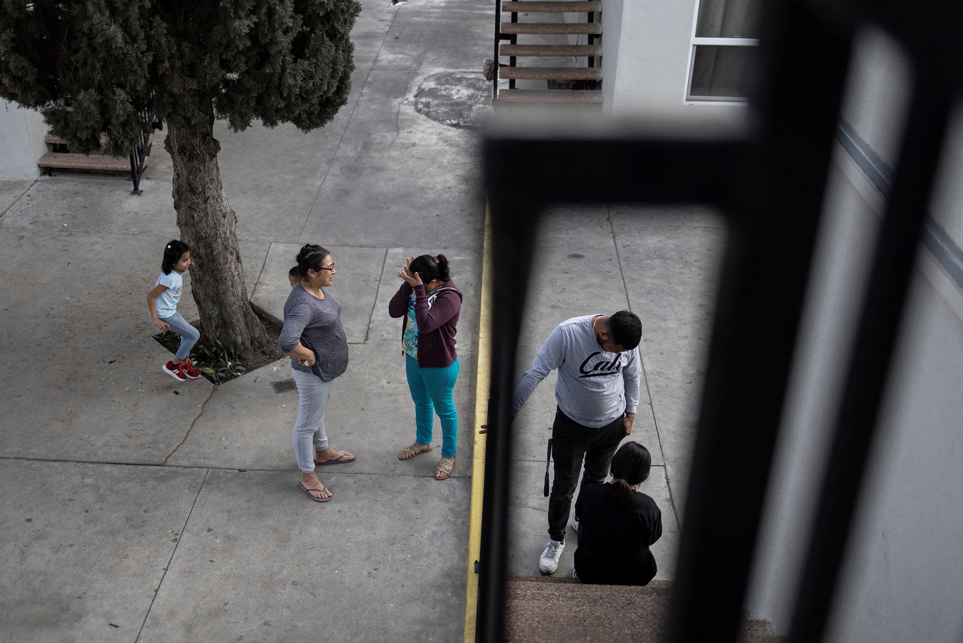 <p>Maria Hernandez cries as she chats with her friend Marta after viewing a potential apartment to rent in Los Angeles, California, United States. Without a credit history or sufficient documentation to open a bank account, Maria initially struggled to rent accommodation.</p>
