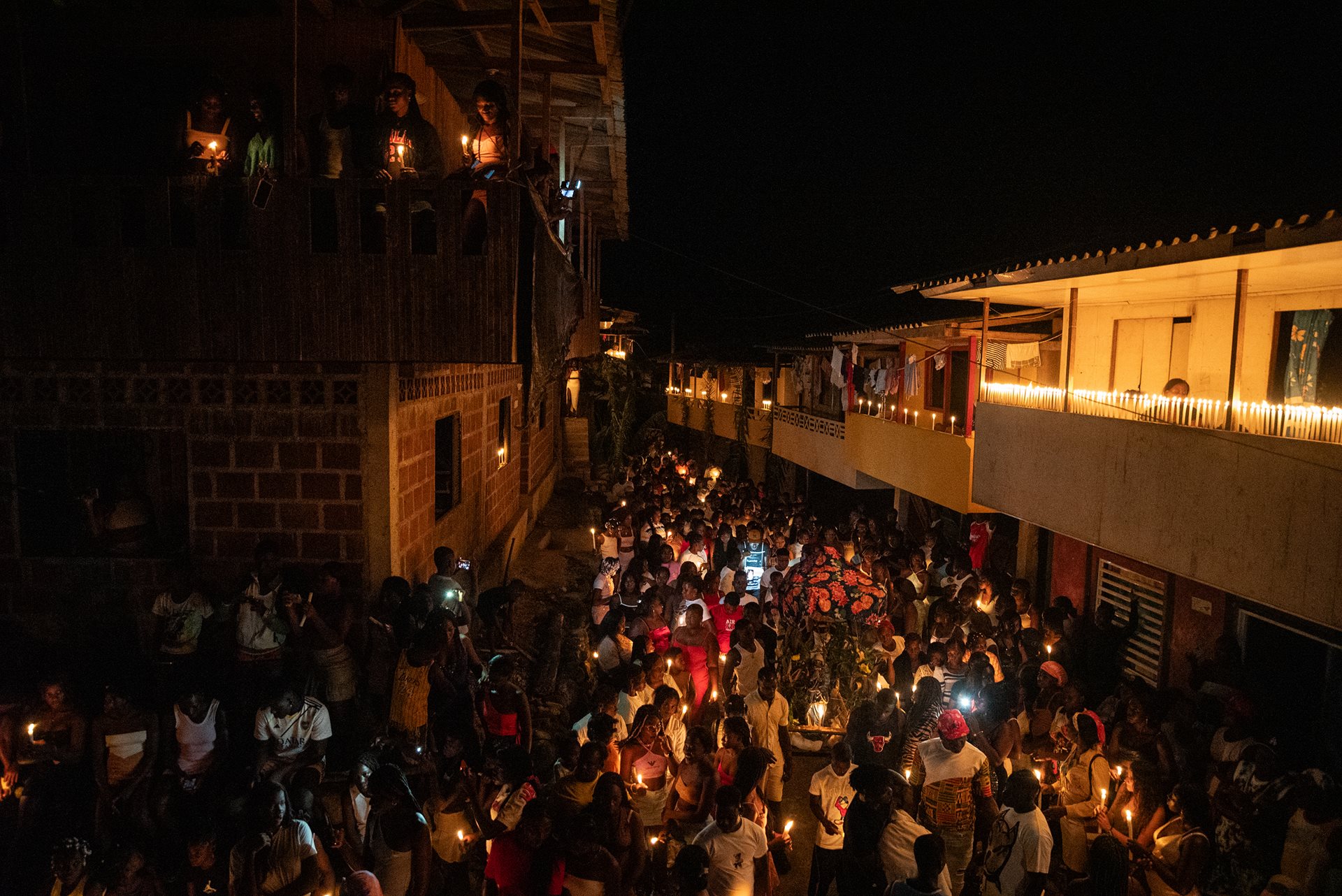 Approximately 1,500 people gathered for Fiesta de los Manacillos in 2025 in Juntas, Buenaventura, Colombia, the largest assembly in recent history. The festival acts as a catalyst for the return of families forced to flee the territory due to massacres and territorial disputes by armed actors.