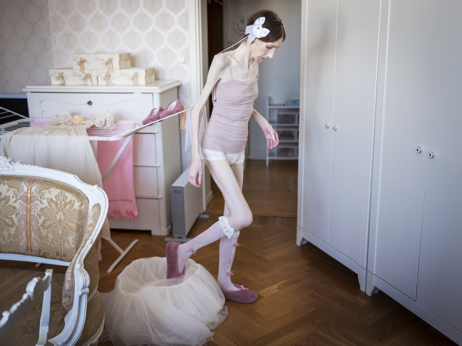 Engla Louise in her apartment in Linköping, Sweden. &ldquo;I am dying but I am not getting the care I need,&rdquo; she said after a doctor&rsquo;s appointment that deeply upset her.